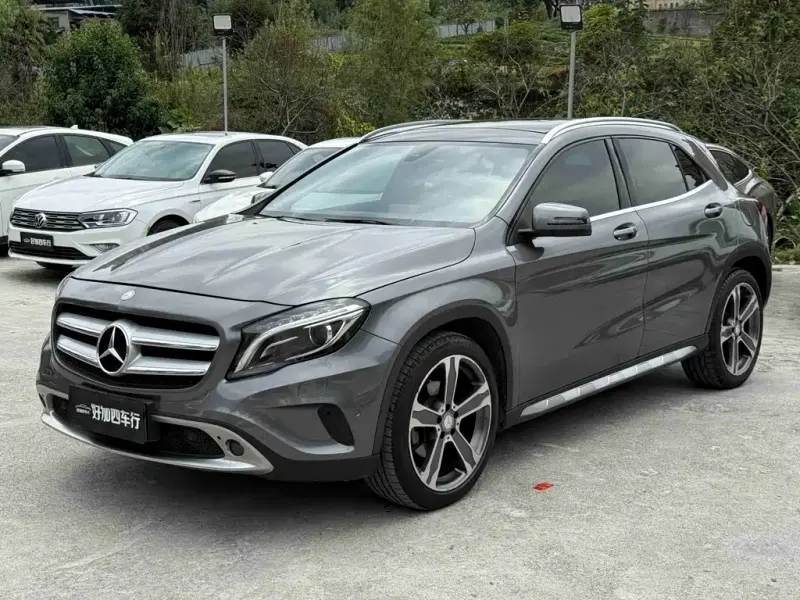 Mercedes-Benz GLA, 2015