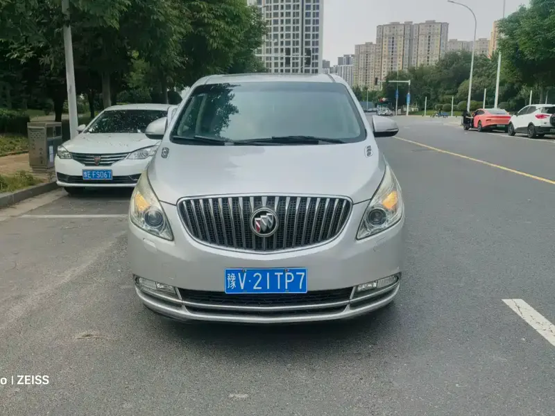 Buick GL8, 2016