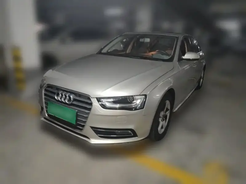 Audi A4L, 2015