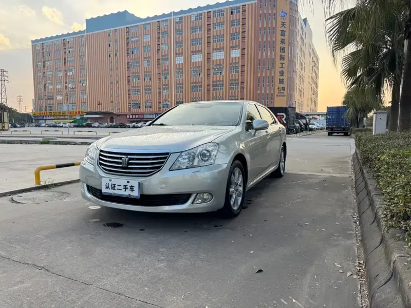Toyota Crown, 2010