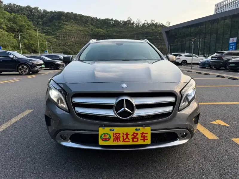 Mercedes-Benz GLA, 2016