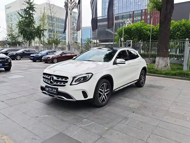 Mercedes-Benz GLA, 2017