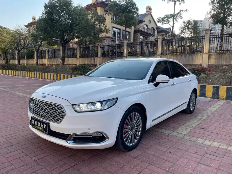 Ford Taurus, 2017