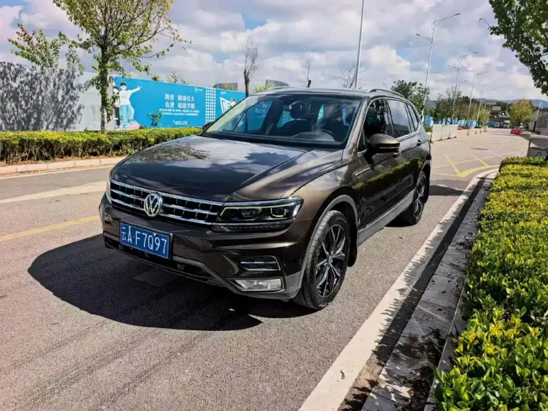 Volkswagen Tiguan L, 2017
