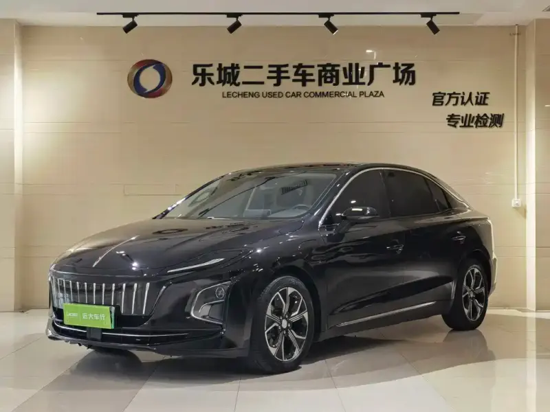 Hongqi E-QM5, 2022