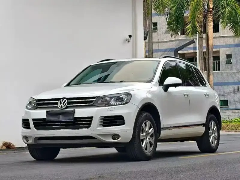 Volkswagen Touareg, 2015