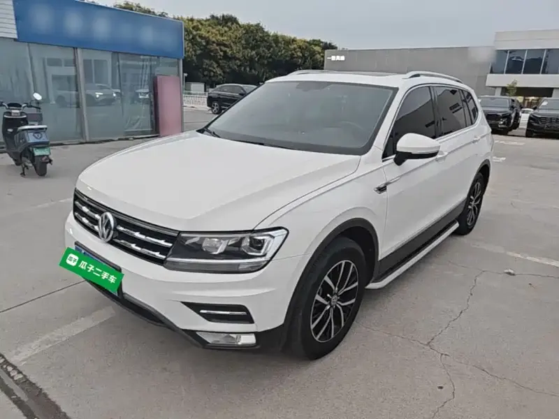 Volkswagen Tiguan L, 2018
