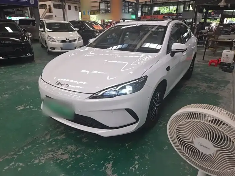BYD Seal 05 DM-i, 2025