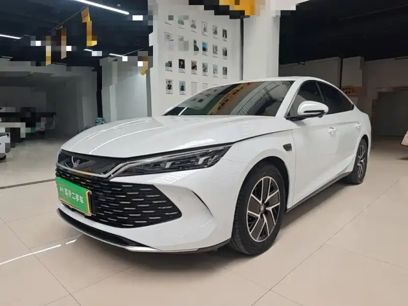 BYD Qin L, 2025