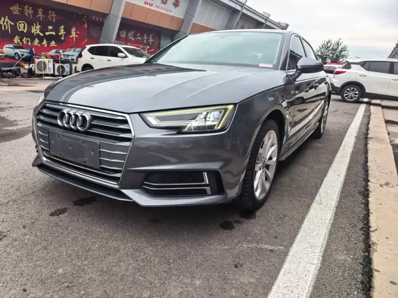 Audi A4L, 2018