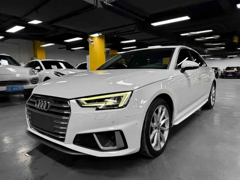 Audi A4L Audi A4L 2019 40 TFSI Fashion Type China V, 2019 — фото 1
