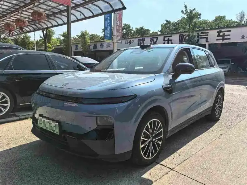 Leapmotor B10, 2025