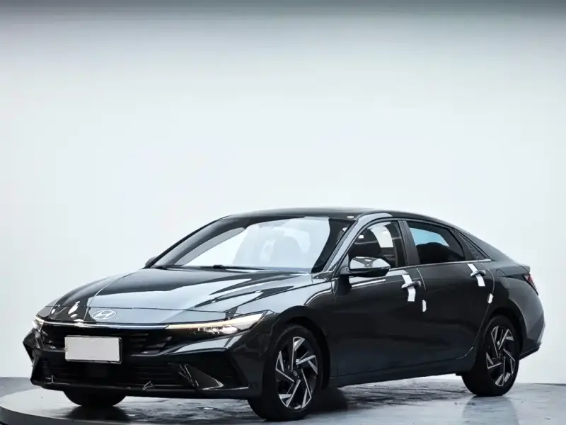 Hyundai Elantra, 2023
