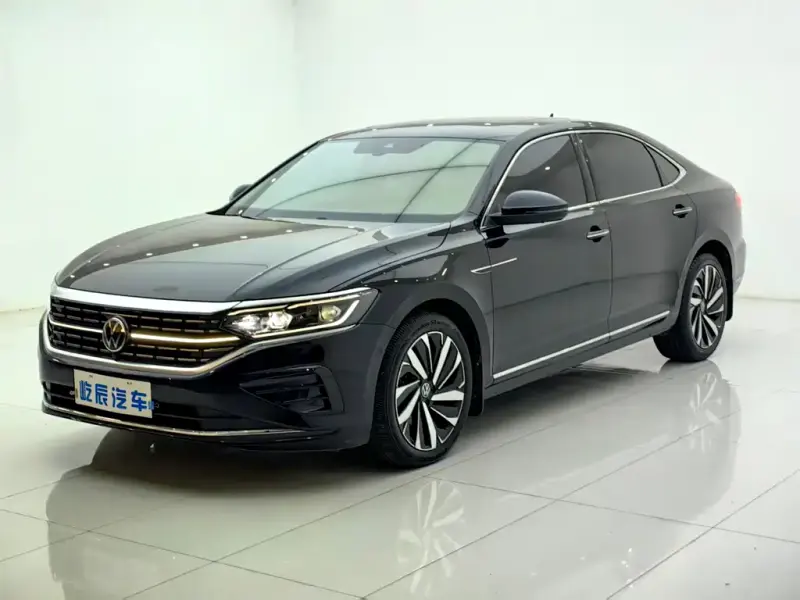 Volkswagen Passat, 2022