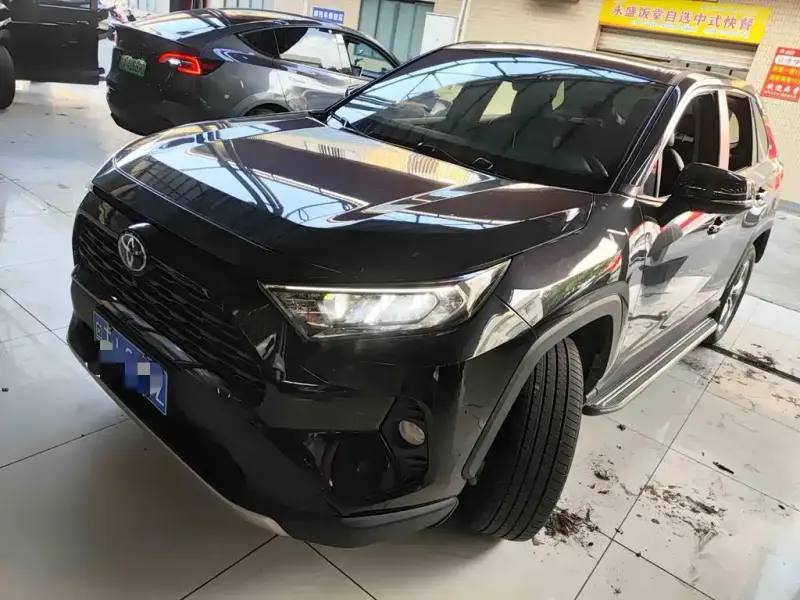 Toyota RAV4, 2022