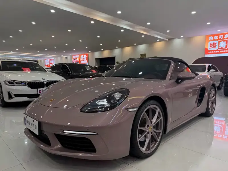Porsche 718, 2022
