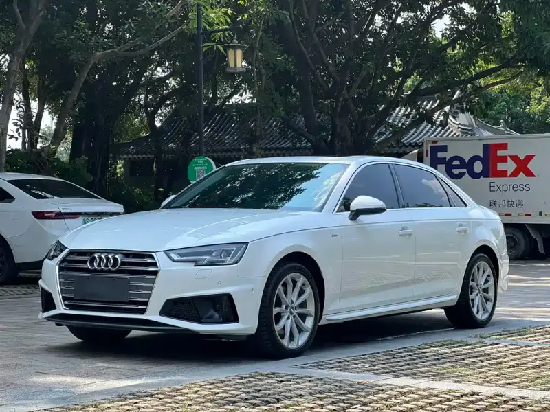 Audi A4L, 2019
