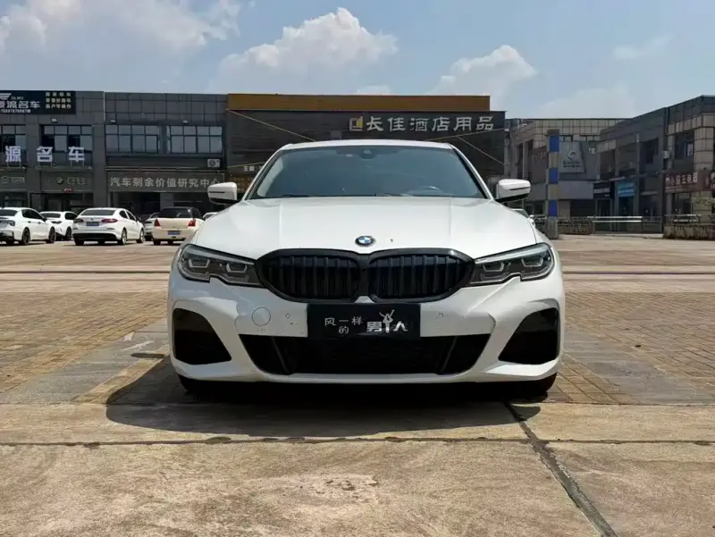 BMW 3 Series, 2021