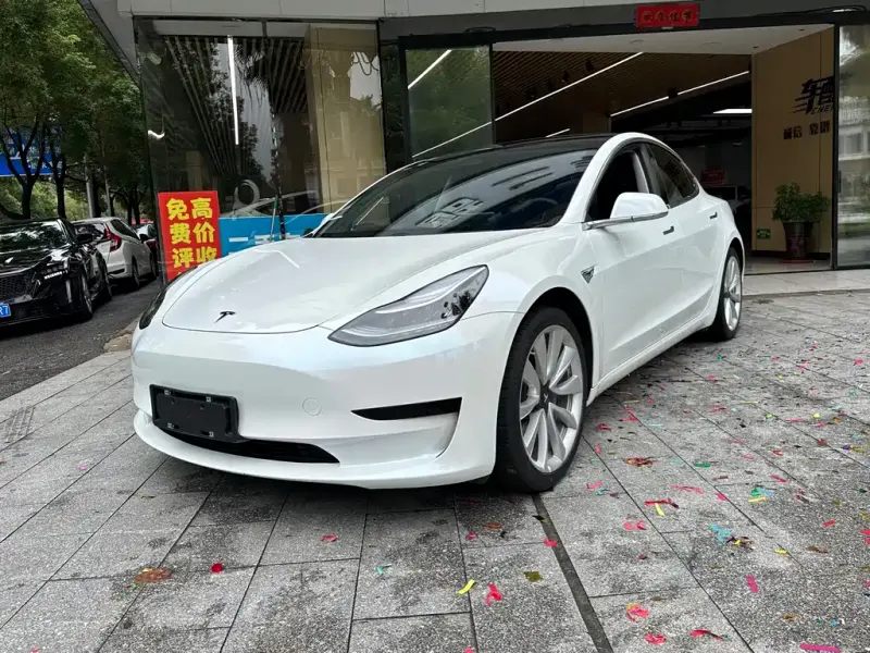 Tesla Model 3, 2020