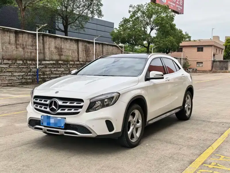 Mercedes-Benz GLA, 2017