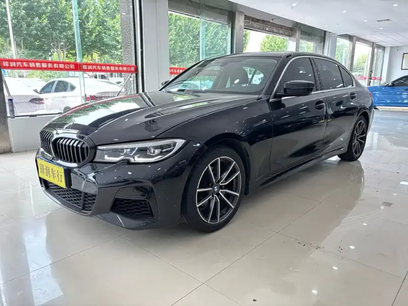 BMW 3 Series, 2021