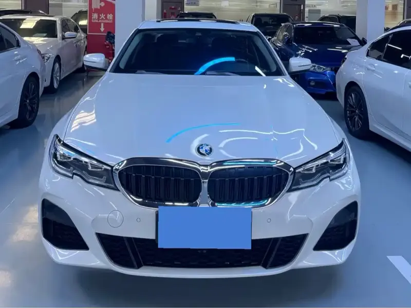 BMW 3 Series, 2021