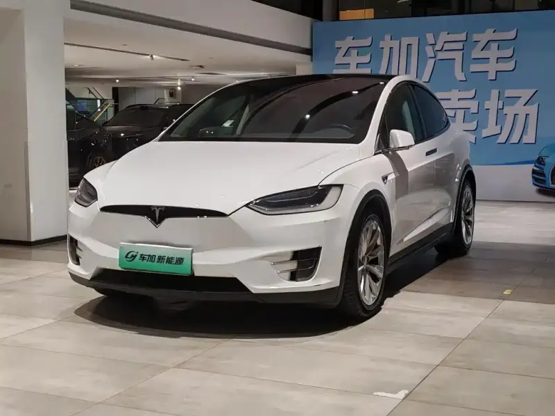 Tesla Model X, 2016