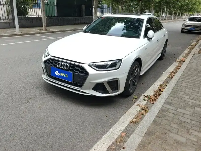 Audi A4L, 2021