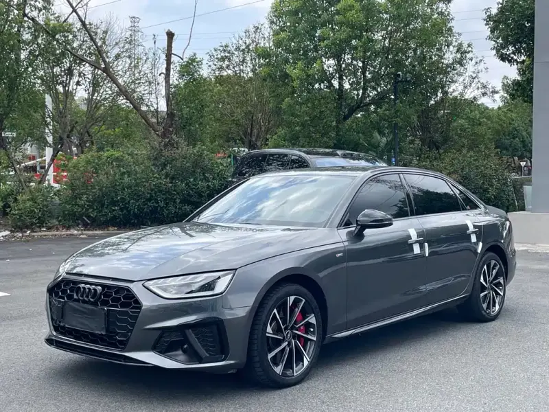 Audi A4L, 2023