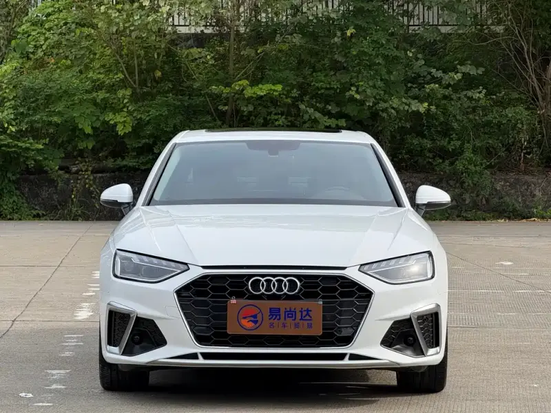 Audi A4L, 2022