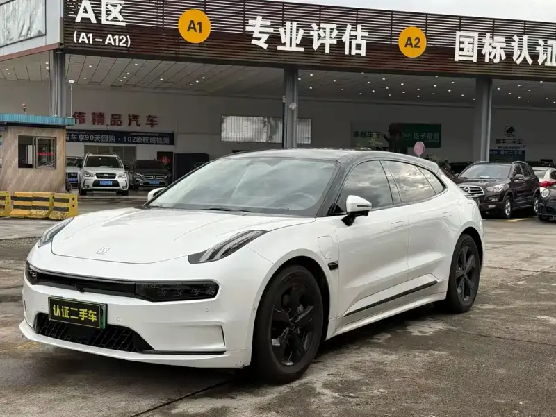 Zeekr 001, 2022