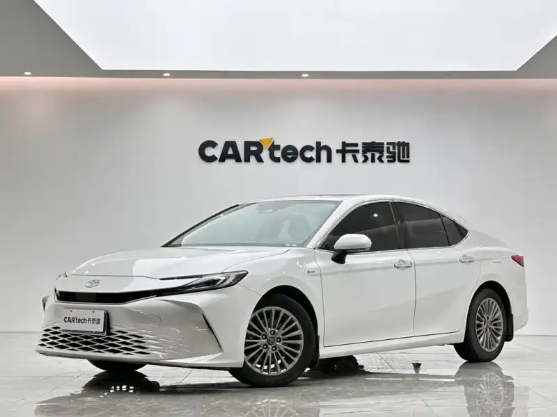Toyota Camry, 2024