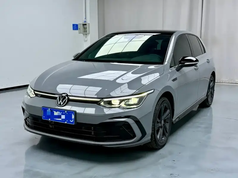 Volkswagen Golf, 2023