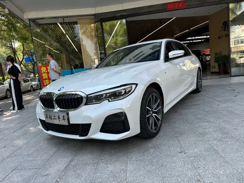 BMW 3 Series, 2022