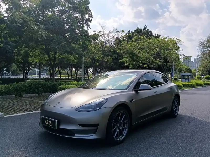 Tesla Model 3, 2023