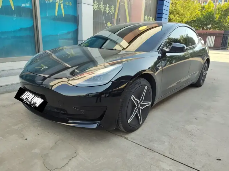 Tesla Model 3, 2023