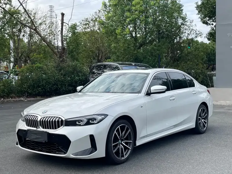BMW 3 Series, 2023