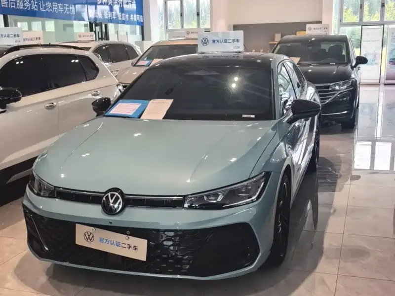 Volkswagen Passat, 2024