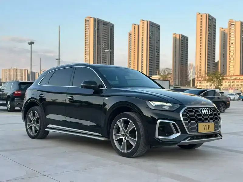 Audi Q5L, 2021