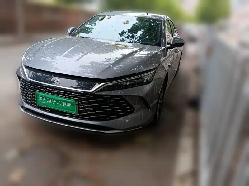 BYD Qin L BYD Qin L 2025 DM-i Smart Drive Edition 80KM Leading Type, 2025 — фото 1