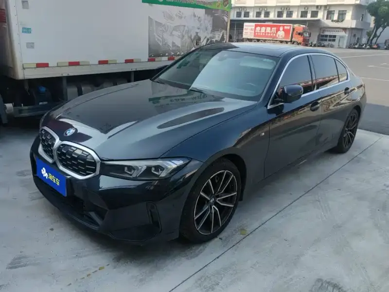 BMW 3 Series, 2022