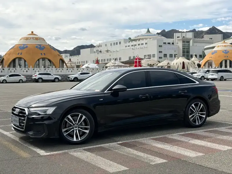 Audi A6L, 2020