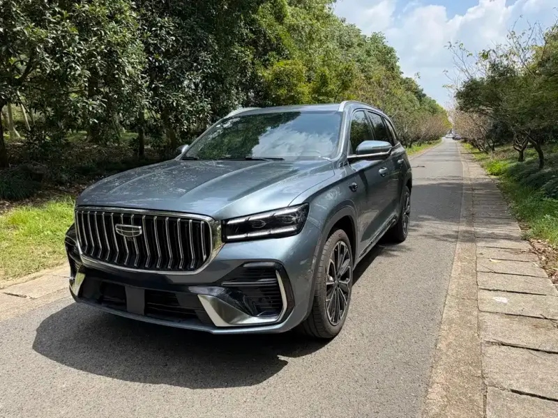 Geely Xingyue L, 2025