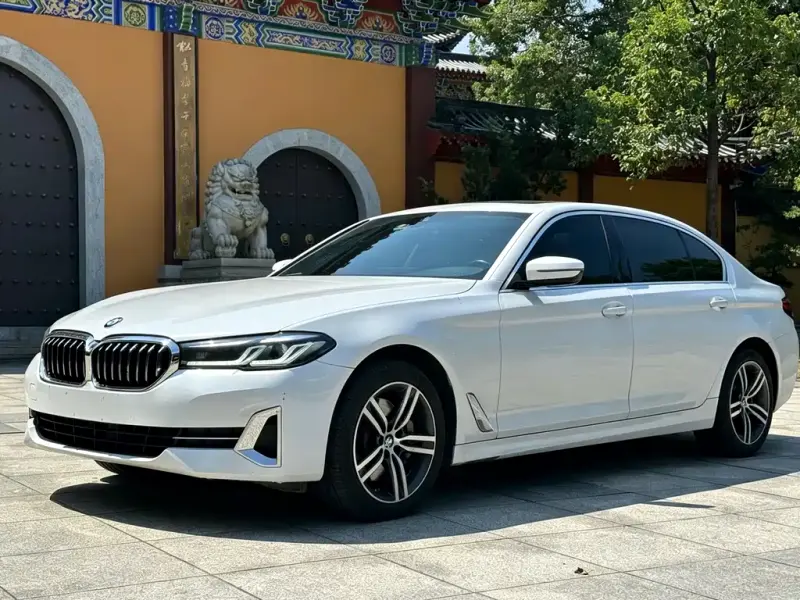 BMW 5 Series, 2022