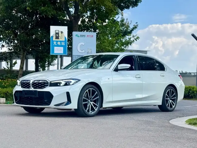 BMW 3 Series, 2024