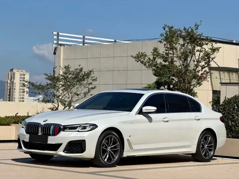 BMW 5 Series, 2022