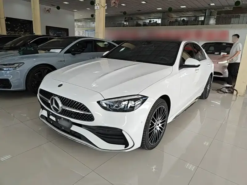Mercedes-Benz C-Class, 2025