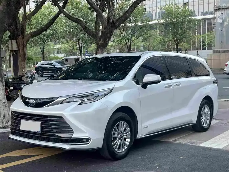 Toyota Sienna, 2022