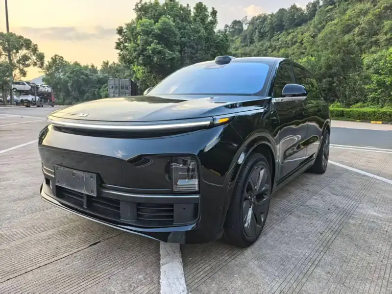 Li Auto Li L9, 2025