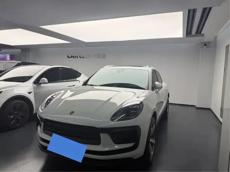 Porsche Macan, 2023